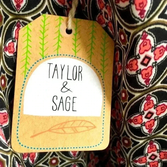 Taylor & Sage silky boho top , size S - Picture 6 of 8